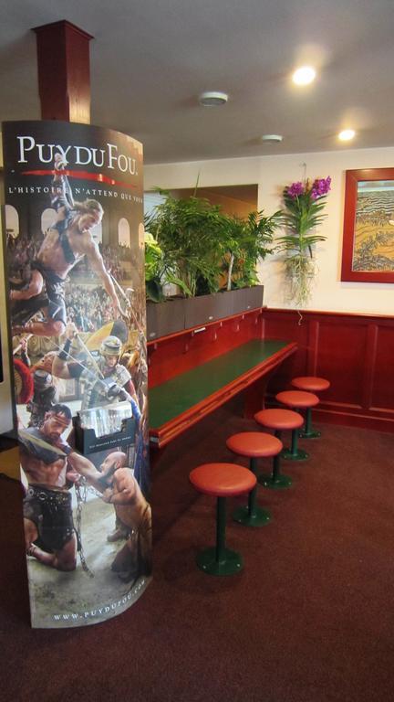 Quick Palace Nantes La Beaujoire ภายนอก รูปภาพ Interior of a typical Subway restaurant